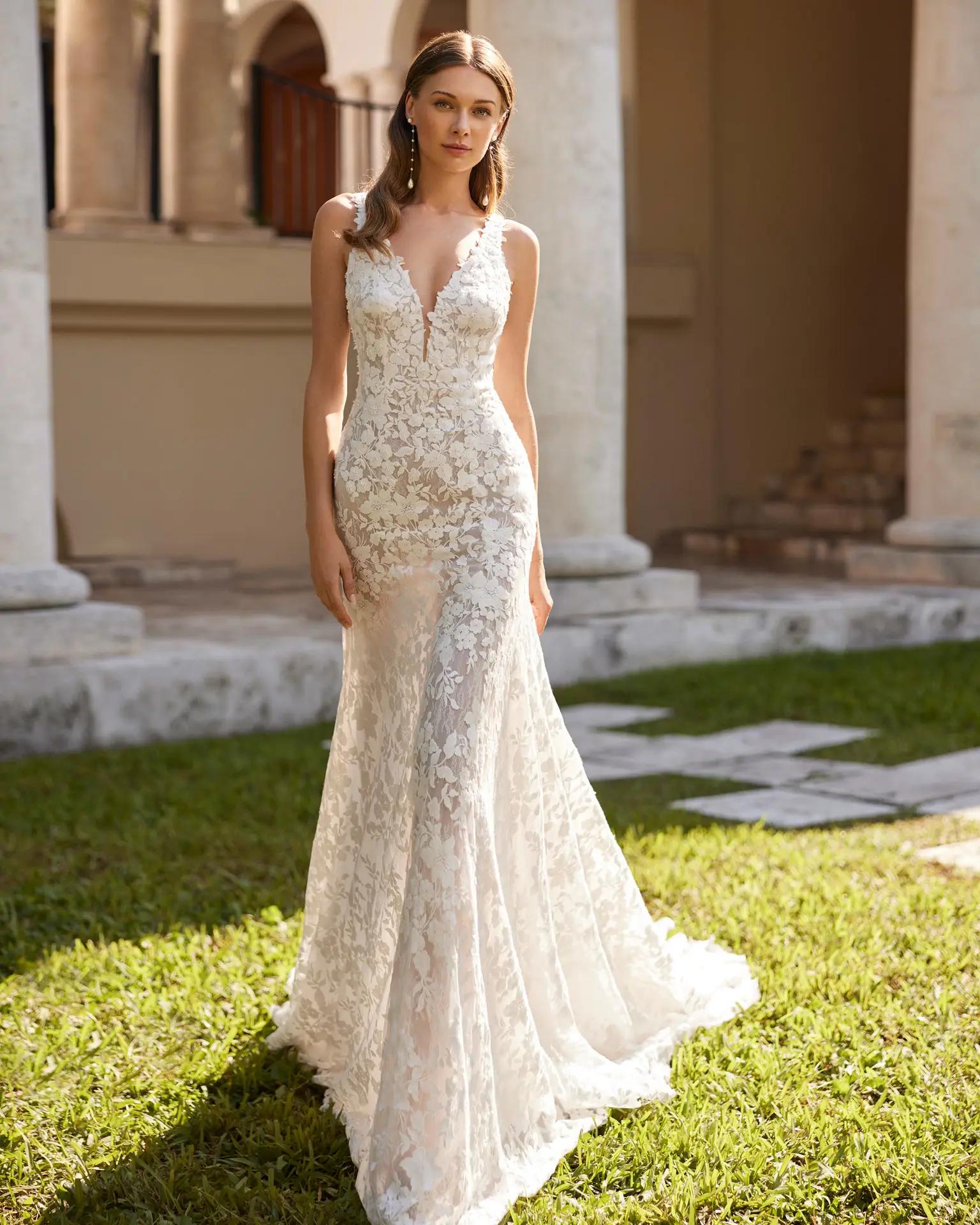 Fitted lace Emilia wedding dress by Rosa Clara with V neckline in Columbus, Ohio
