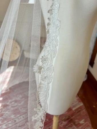 Rosa Clara Aire Barcelona 3x3 Beaded Edge Mantilla Veil with organic embroidered details 7LV34 #4 Natural thumbnail